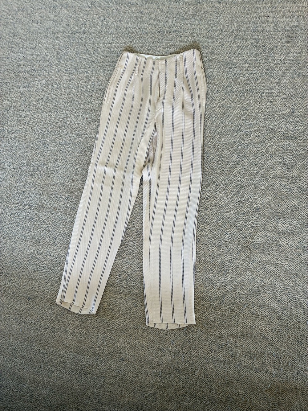 Giada Forte textured cream slacks with black stripes and worn belt